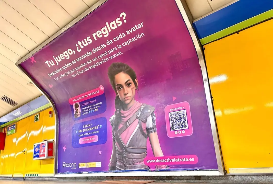 Cartel de la campa&ntilde;a ?tu juego, &iquest;mis reglas?' en el Metro de Madrid.