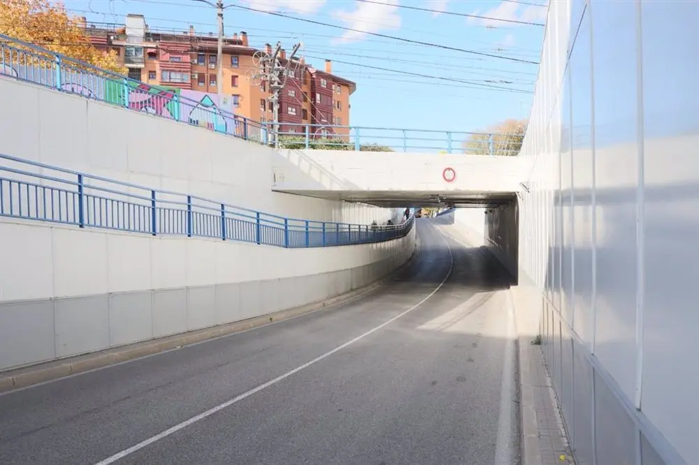 t&uacute;nel bajo la C-5