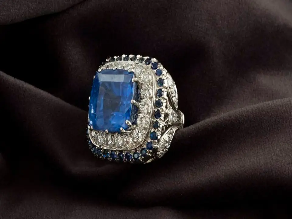 Joya azul.