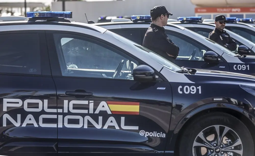 Veh&iacute;culo de la Polic&iacute;a Nacional