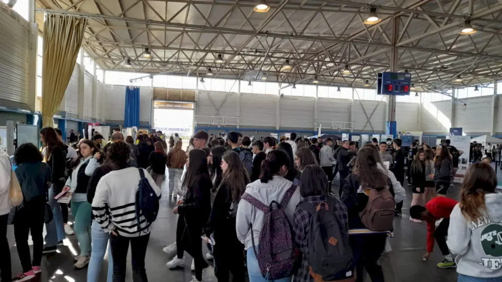 Fotograf&iacute;a de la III Feria de las Profesiones de Henares