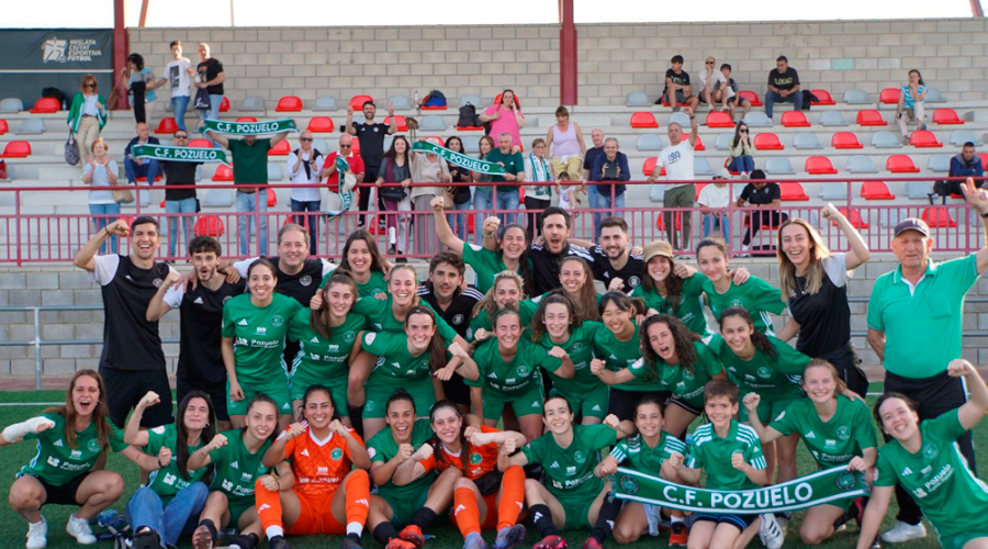 Futbolistas del equipo femenino de CF de Pozuelo