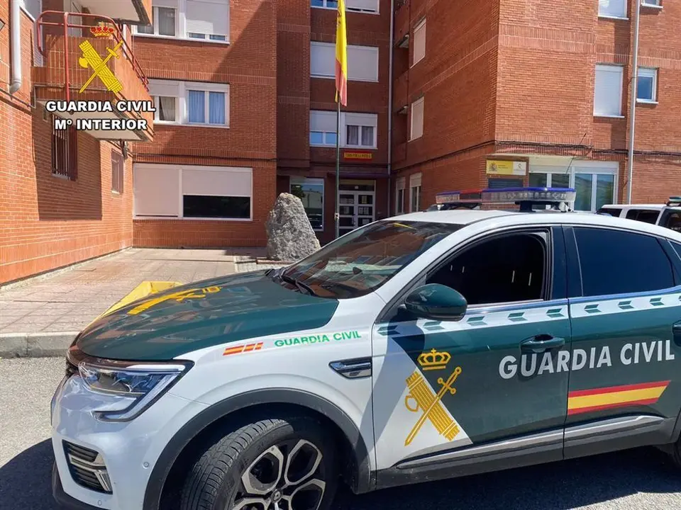 Veh&iacute;culo de la Guardia Civil