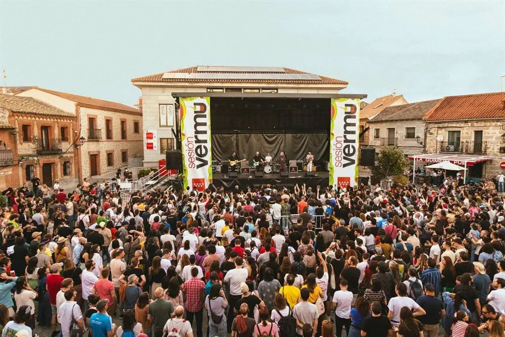 Escenario de conciertos de Sesi&oacute;n Verm&uacute;