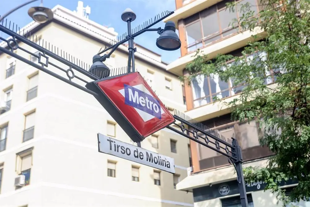 Estaci&oacute;n de Metro de Tirso de Molina