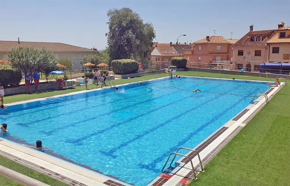 Piscina municipal de Paracuellos