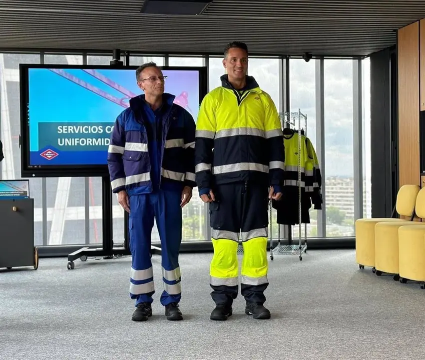 Los trabajadores de Metro empezar&aacute;n a recibir a finales del a&ntilde;o sus nuevos uniformes