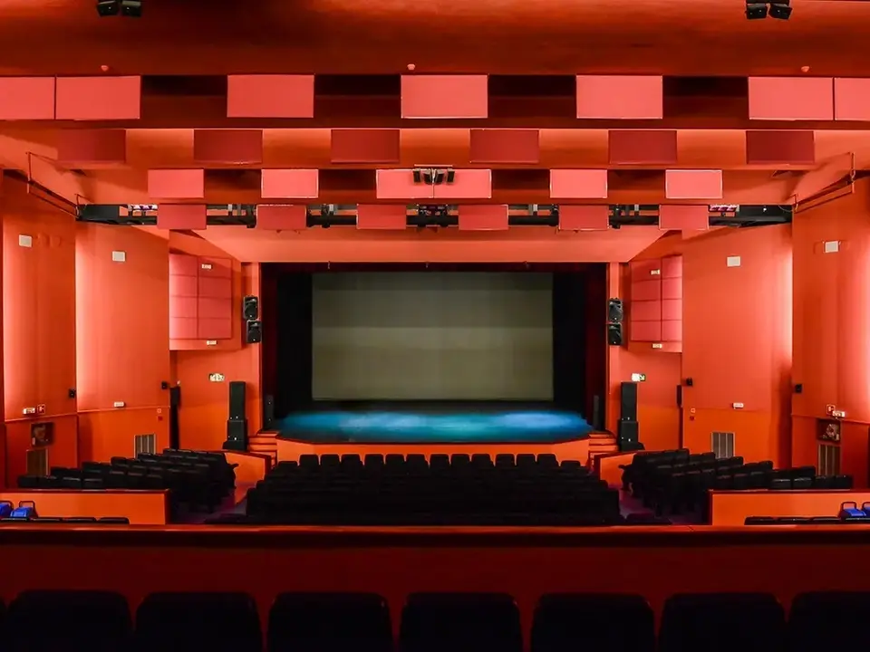 Teatro Jose Maria Rodero.