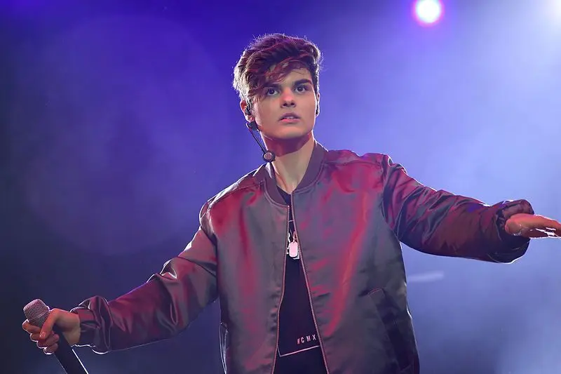 Abraham Mateo fiestas 