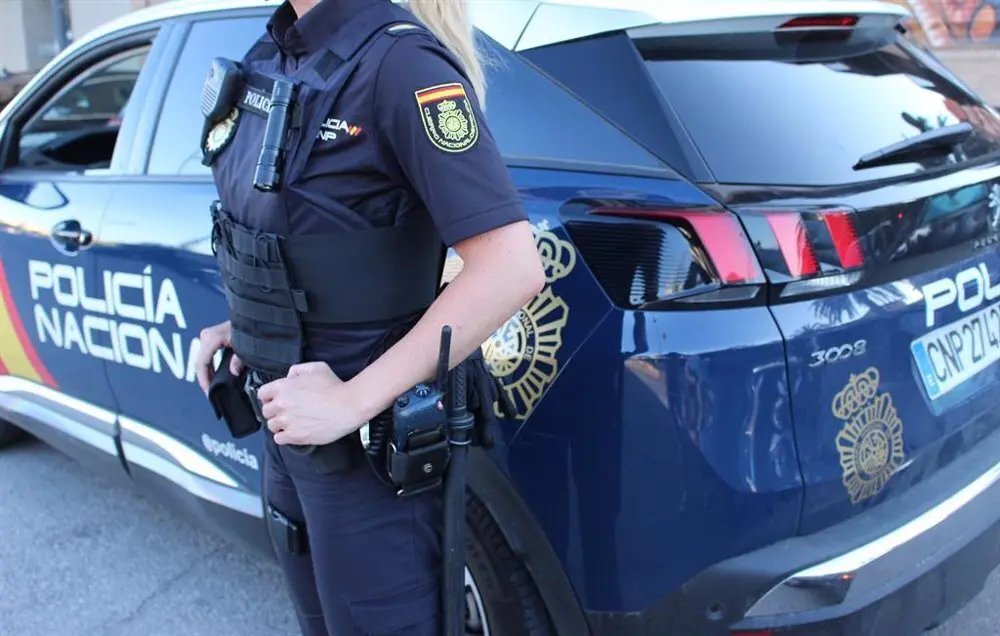 Una agente de la Polic&iacute;a Nacional en una imagen de archivo.