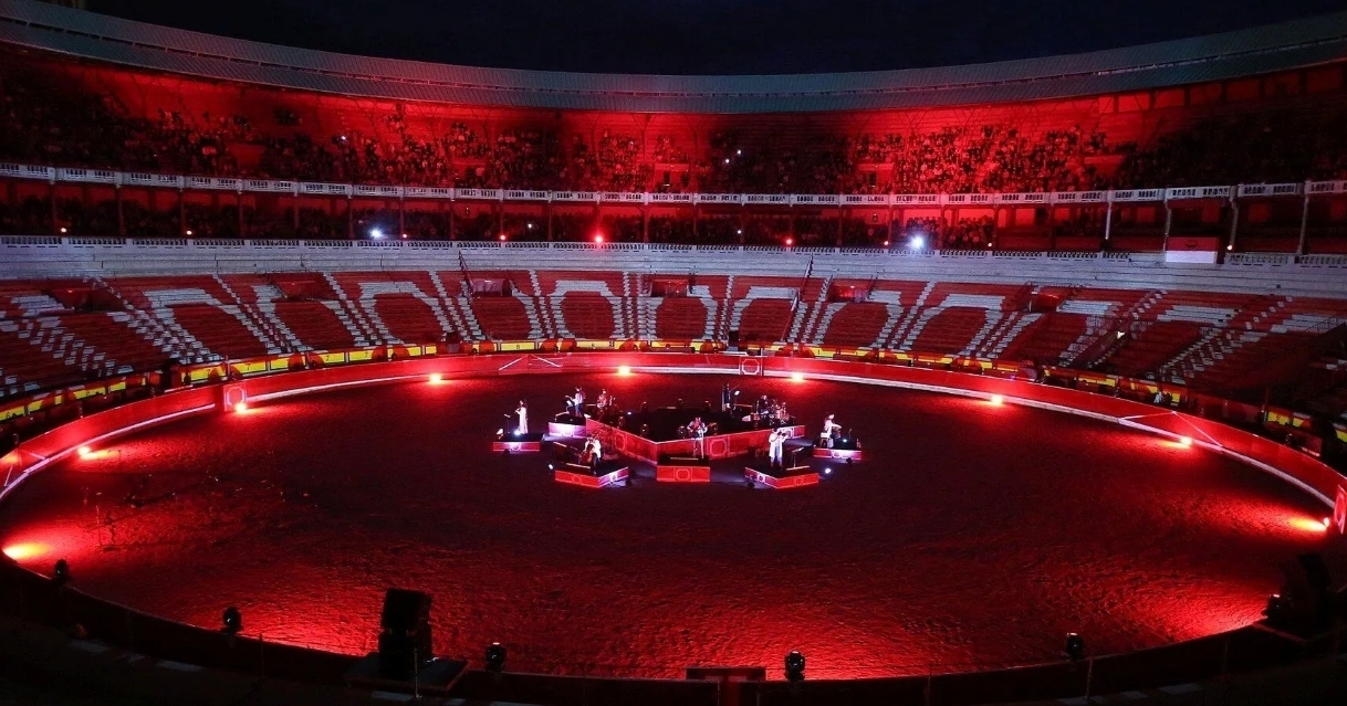 Espect&aacute;culo Koliseum en la plaza de toros de Moralzarzar