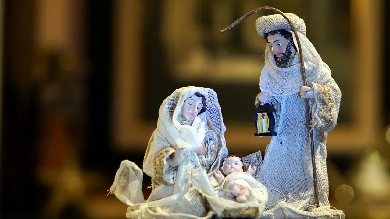 Nacimiento en tonos blancos.