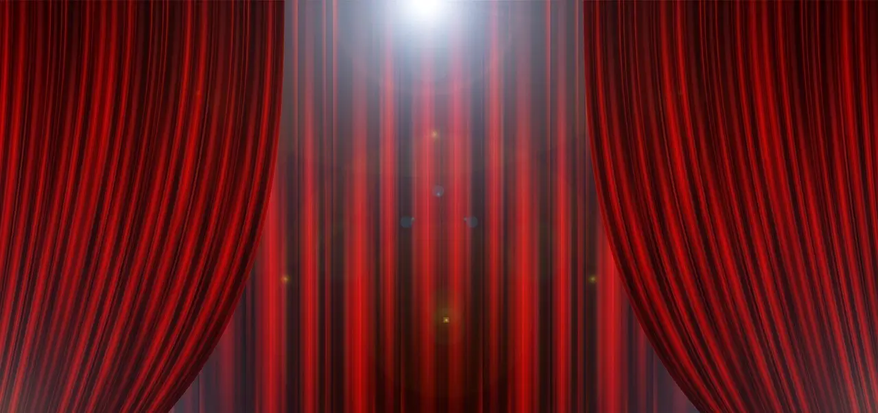 Tel&oacute;n de un teatro. Imagen de Archivo.