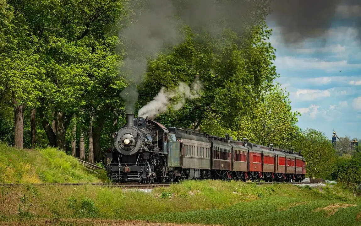 Antiguo tren a vapor. Imagen de archivo.