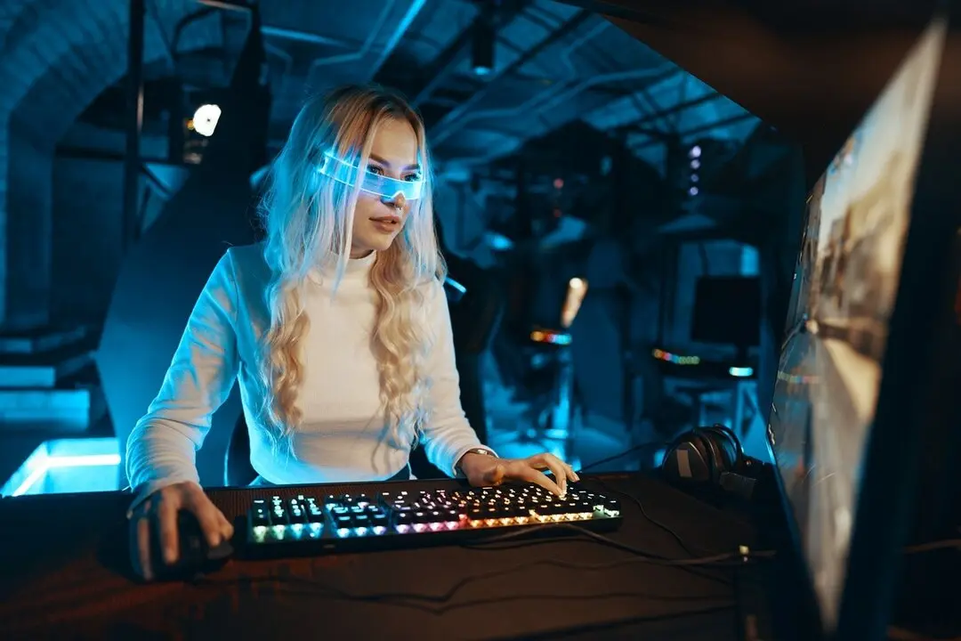 blonde-plays-pc-games-2025-03-05-20-32-51-utc