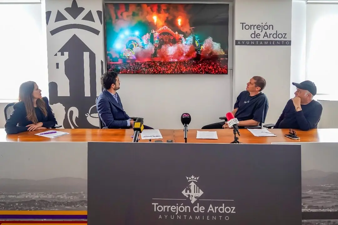 Conferencia del Festival elrow Town. Imagen del Ayuntamiento de Torrej&oacute;n de Ardoz.