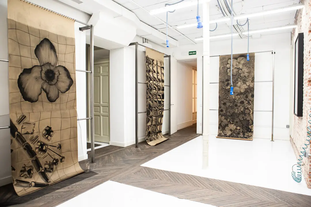 Exposici&oacute;n 'Cosidos en papel'. Imagen del Atelier Villalba.