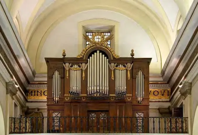 El &oacute;rgano de la iglesia de San Gin&eacute;s.