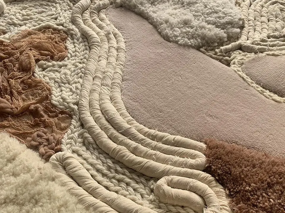 Obra de la serie H&iacute;brido de Regina Dejim&eacute;nez. Imagen del Ayuntamiento de Madrid.