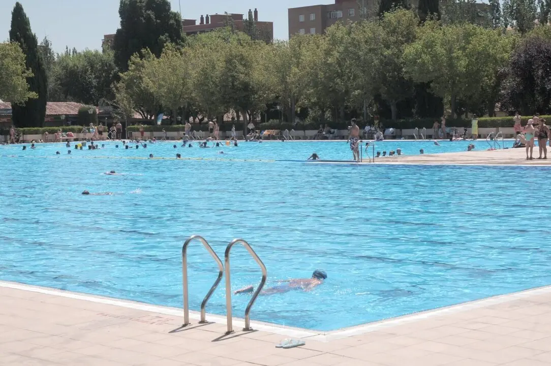 Piscina de Aluche. Imagen cedida por el Ayuntamiento de Madrid.