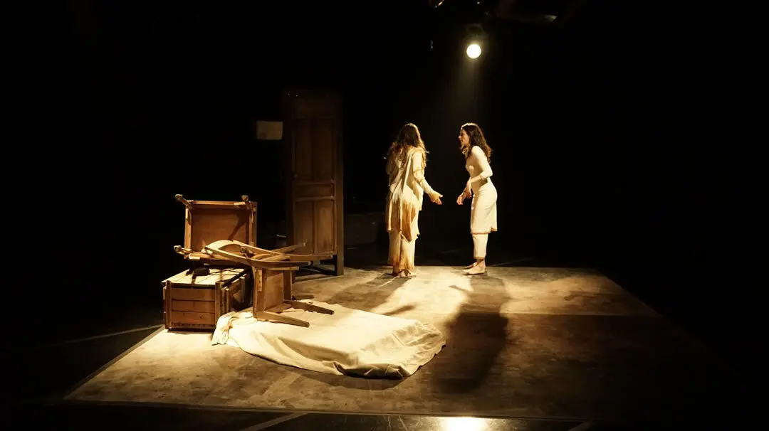 Momento de la obra 'Llanto y veneno'. Fuente: Teatro Lagrada.