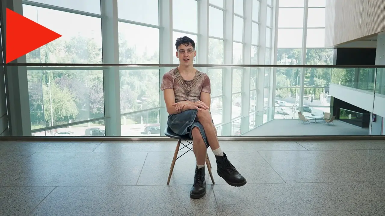 Adi Schwarz durante la entrevista. Imagen de Teatros del Canal.