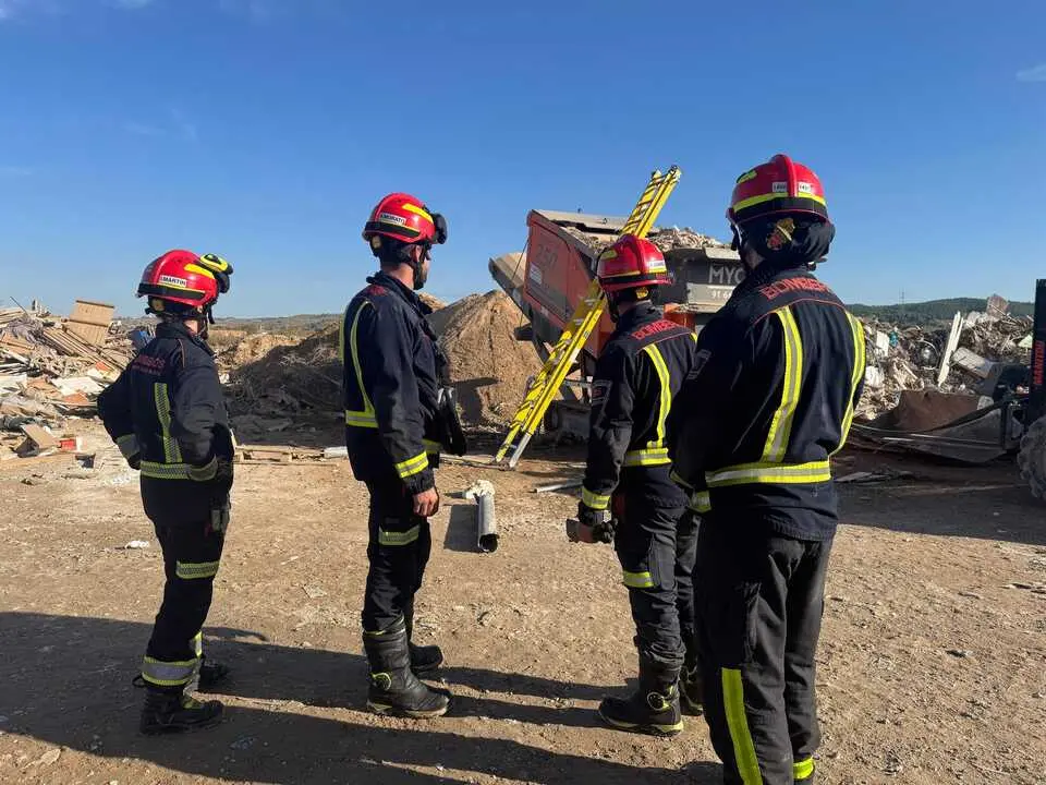 Muere un trabajador de 32 a&ntilde;os al caer dentro de una tolva y quedar atrapado en Arganda del Rey. Imagen de Emergencias 112.