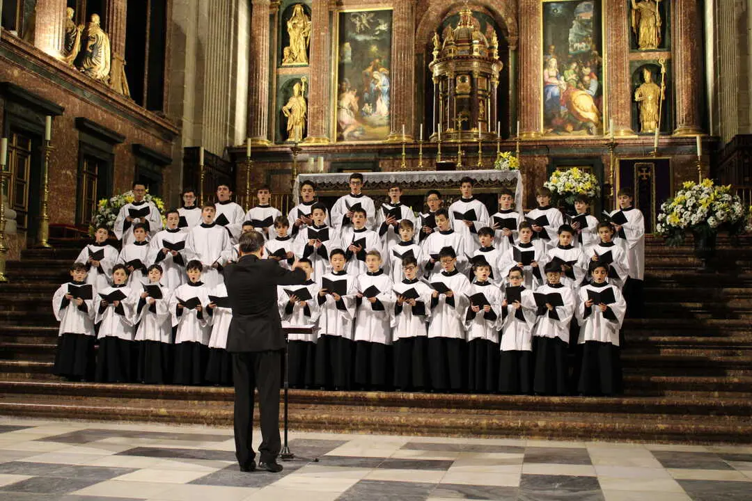 Coro de la Escolan&iacute;a de El Escorial. Imagen del Ayuntamiento de Madrid.