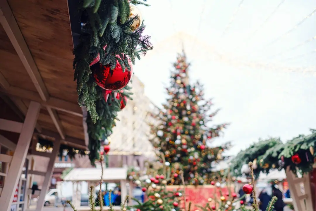 Un mercado navide&ntilde;o en imagen de archivo.