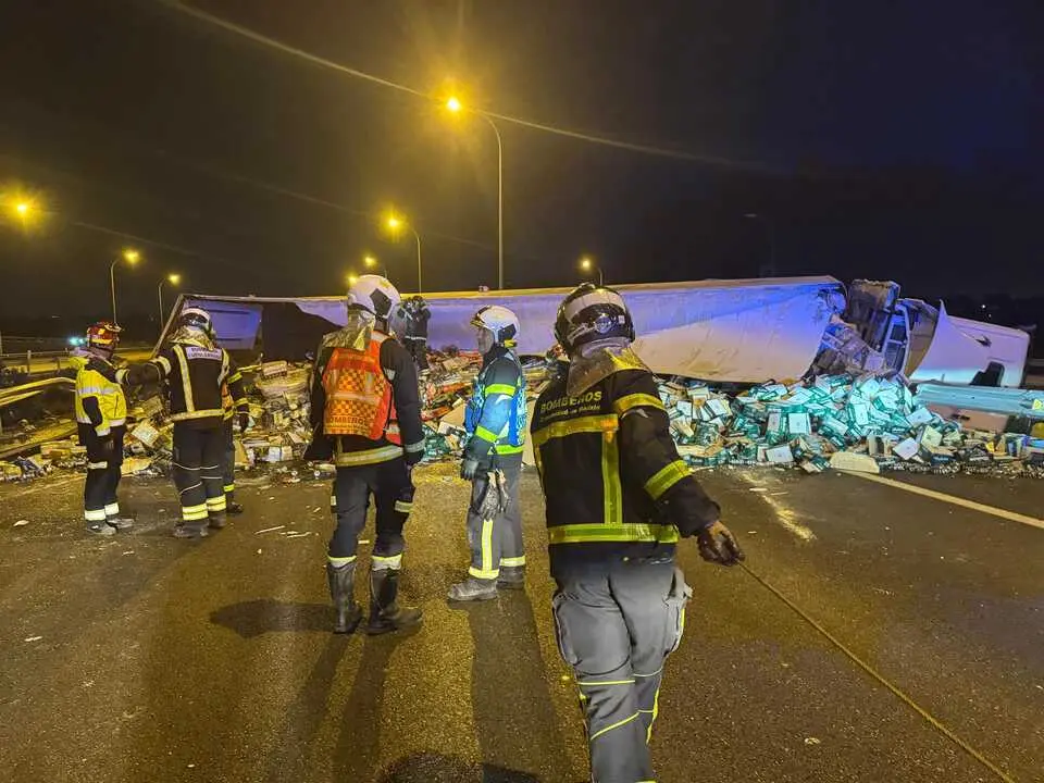 Equipo de Bomberos de la Comunidad de Madrid. Imagen de EP.