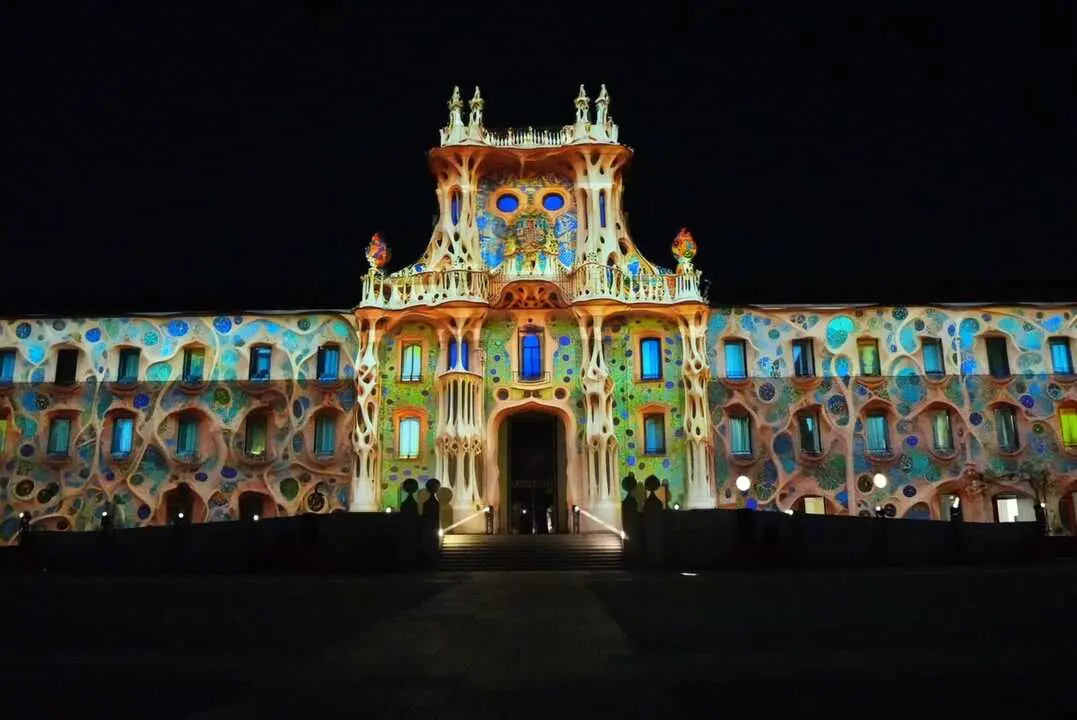 Videomapping en Conde Duque.