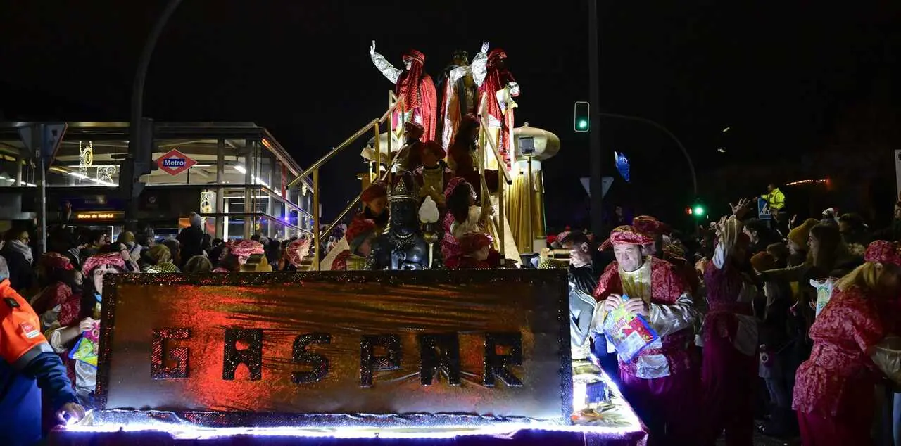 Las carrozas de la Cabalgata se podr&aacute;n visitar del 2 al 5 de enero en el recinto del Parque de la Marina. Imagen del consistorio.