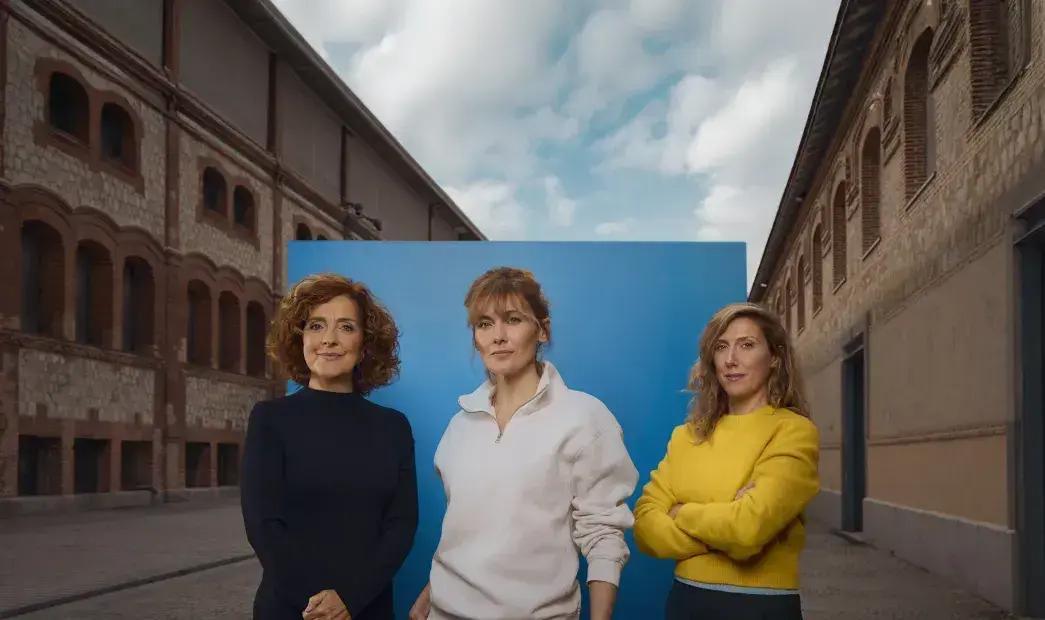 Elenco de 'Tres d&iacute;as en &Iacute;taca'. Imagen de @geraldineleloutre, cedida por Matadero.