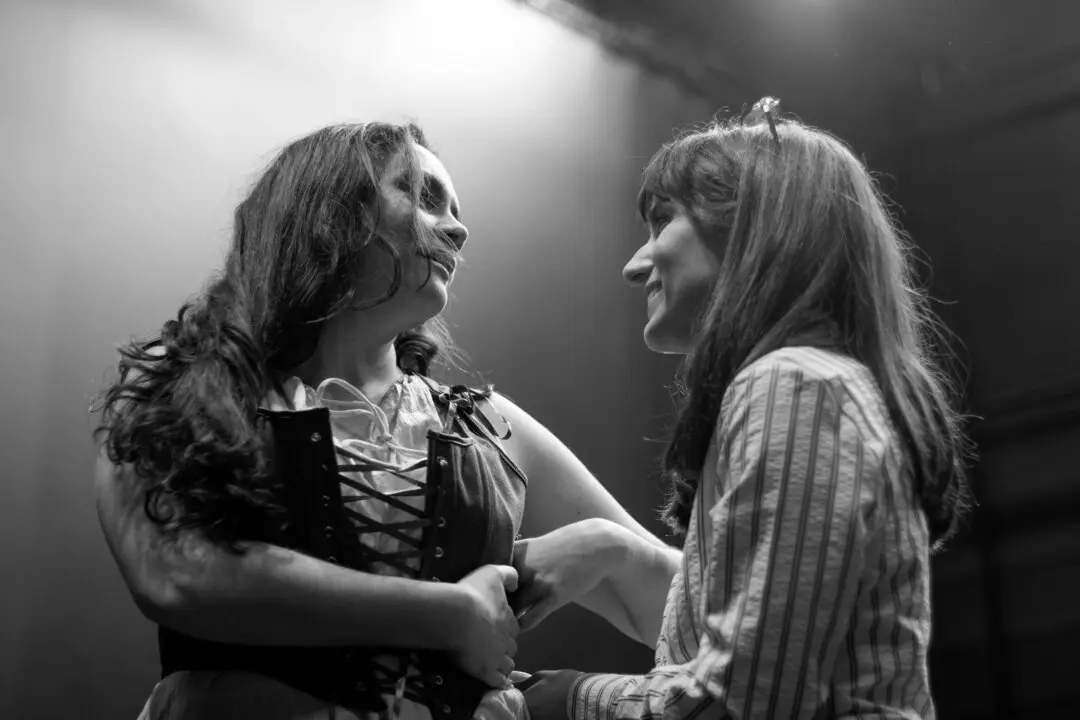 Un momento de la obra 'Confidencias entre artistas'. Imagen del Teatro Espa&ntilde;ol.