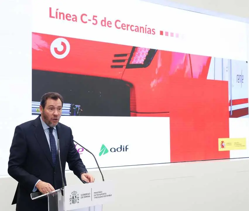 &Oacute;scar Puente en la presentaci&oacute;n del proyecto de obra para la C-5. Imagen de EP.