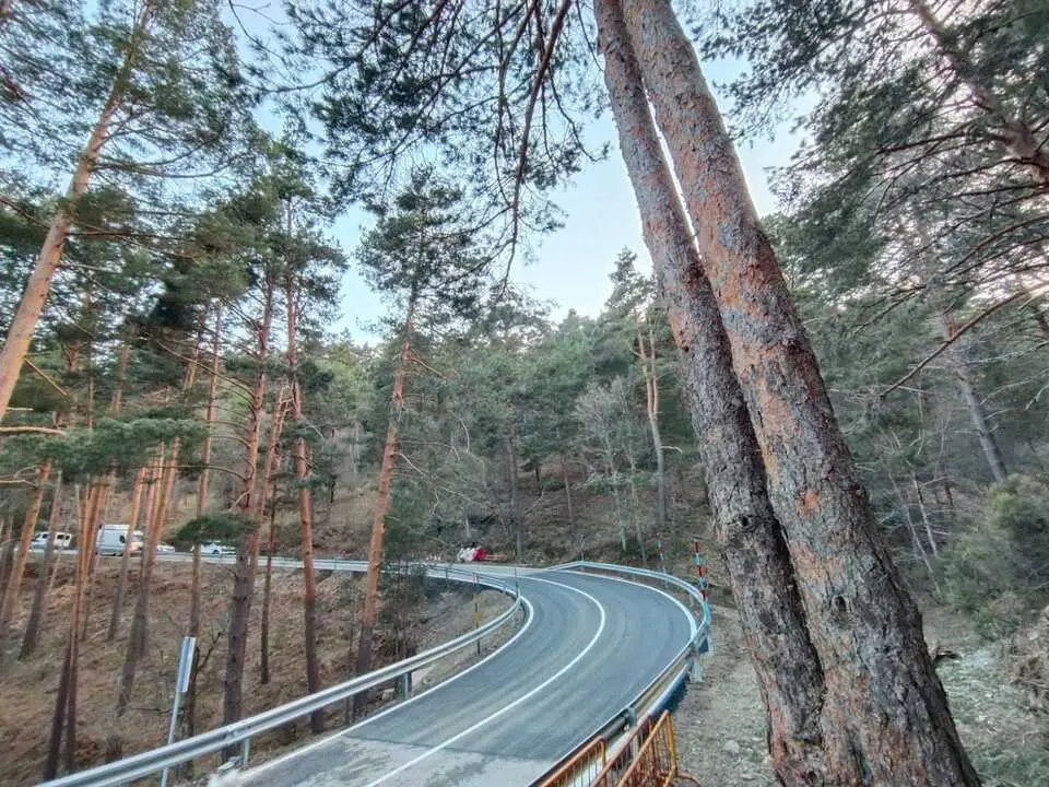 Reabre la M-604 entre Rascafr&iacute;a y Navacerrada. EP.