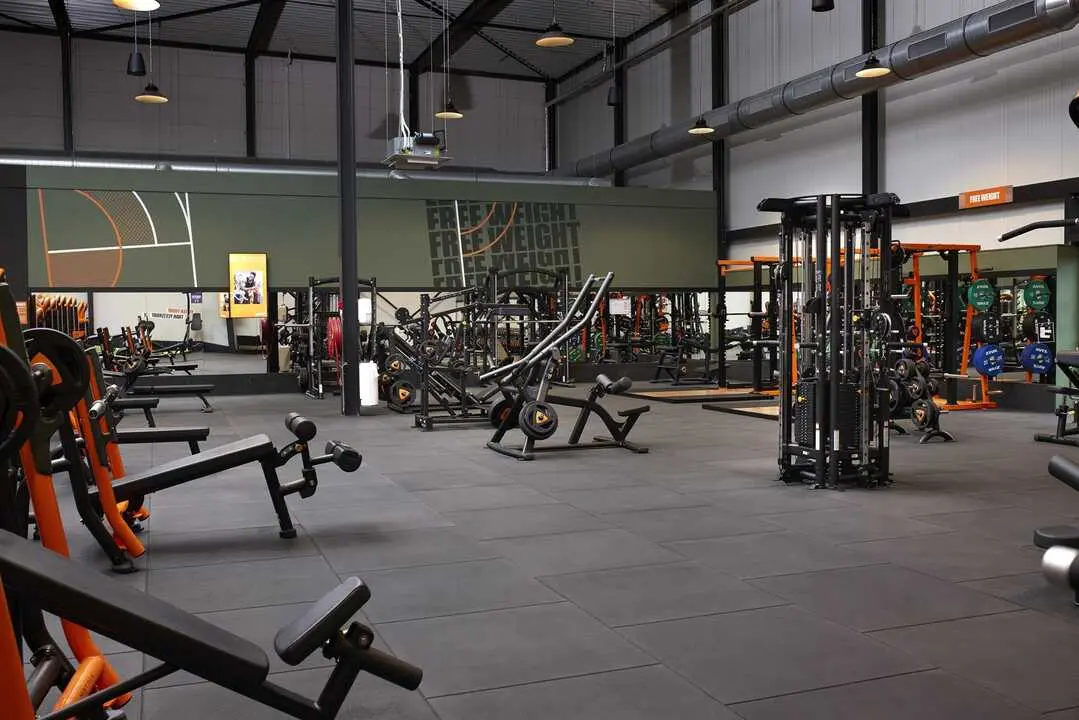 Basic-Fit inaugura m&aacute;s de 20 gimnasios en un solo d&iacute;a y consolida su apuesta por Espa&ntilde;a. Imagen de Basic Fit.