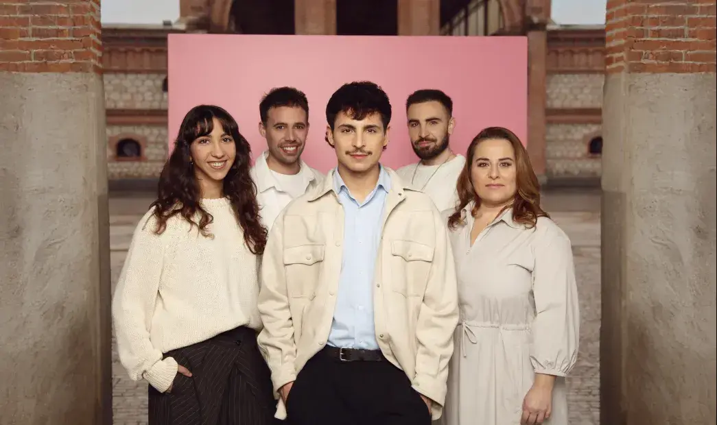 Elenco de 'GUAYOMINI'. Imagen de @geraldineleloutre cedida por Matadero Madrid.