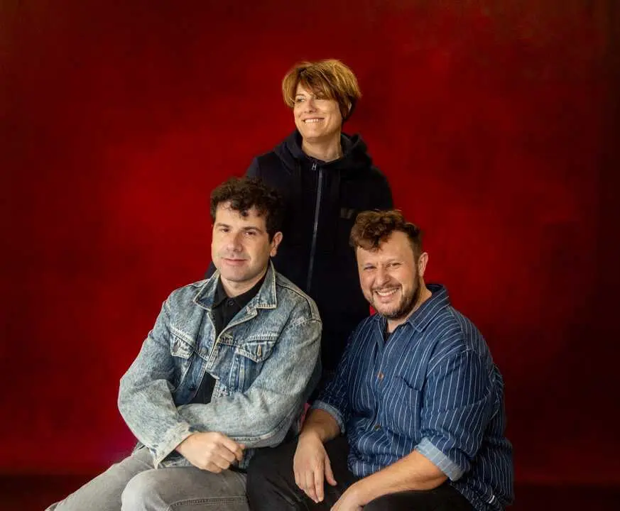 La banda Tri&aacute;ngulo de Amor Bizarro posa para Europa Press, a 15 de noviembre de 2024, en Madrid (Espa&ntilde;a). EP.