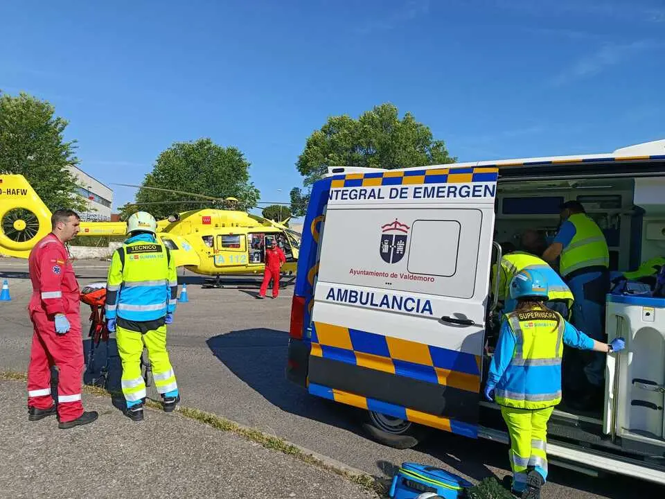 Actuaci&oacute;n en Valdemoro tras el atropello de un ni&ntilde;o y su padre. Imagen de la cuenta de X de 112 Comunidad de Madrid.