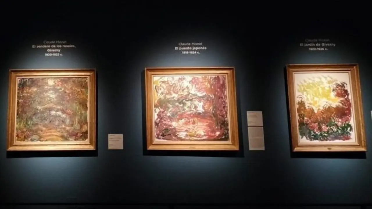 Diferentes cuadros de la exposici&oacute;n de Monet en CentroCentro