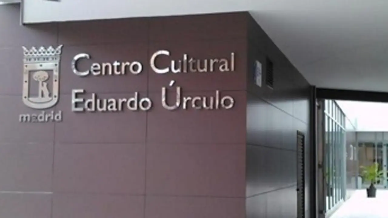 Entrada al Centro Cultural Eduardo &Uacute;rculo (Tetu&aacute;n)