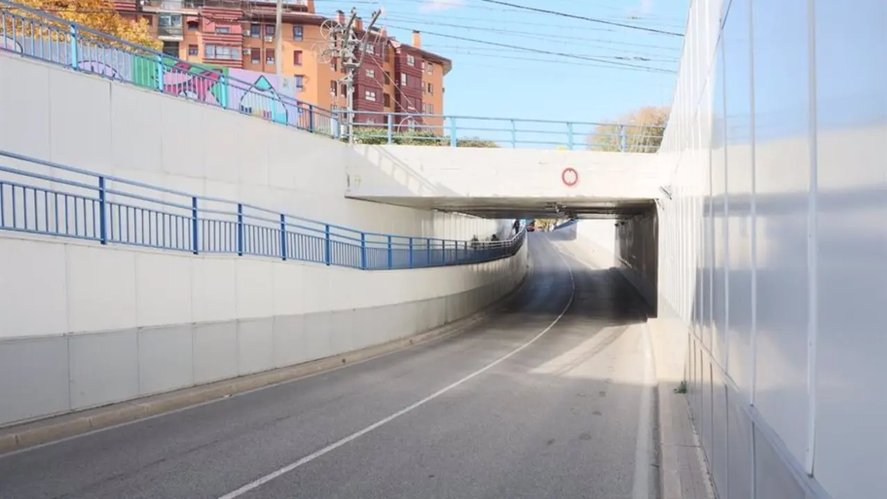  t&uacute;nel bajo la C-5