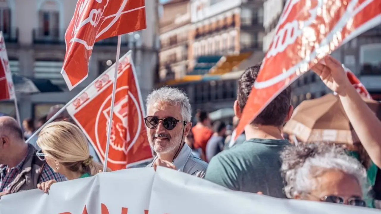 Manifestaci&oacute;n por la ense&ntilde;anza p&uacute;blica