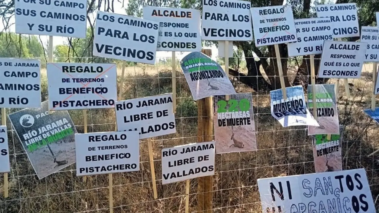 Pancartas de manifestaci&oacute;n ecologista.