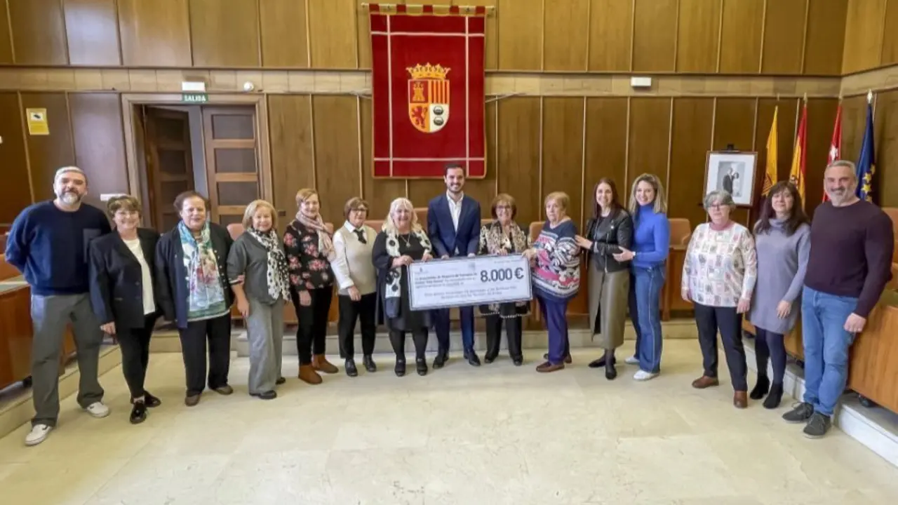 "Ada Byron" de Torrej&oacute;n entrega 8.000 euros a familias m&aacute;s necesitadas