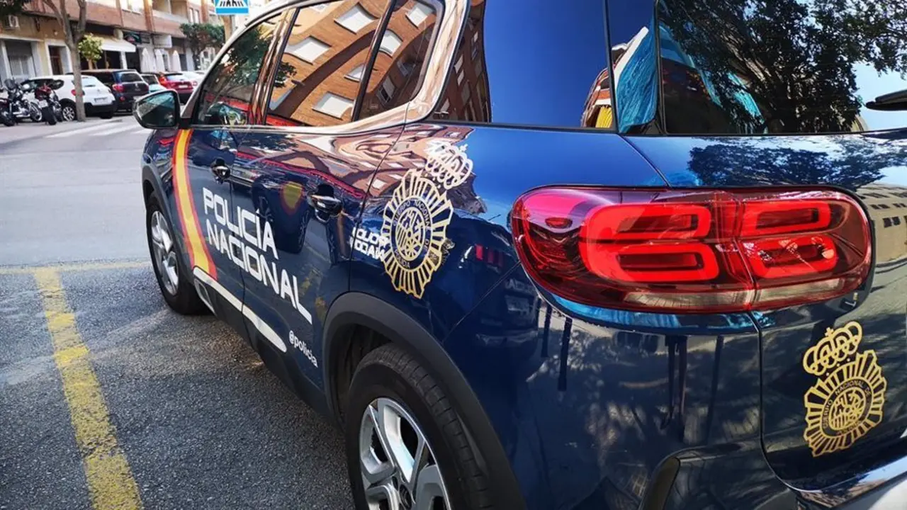 Coche de la Polic&iacute;a Nacional