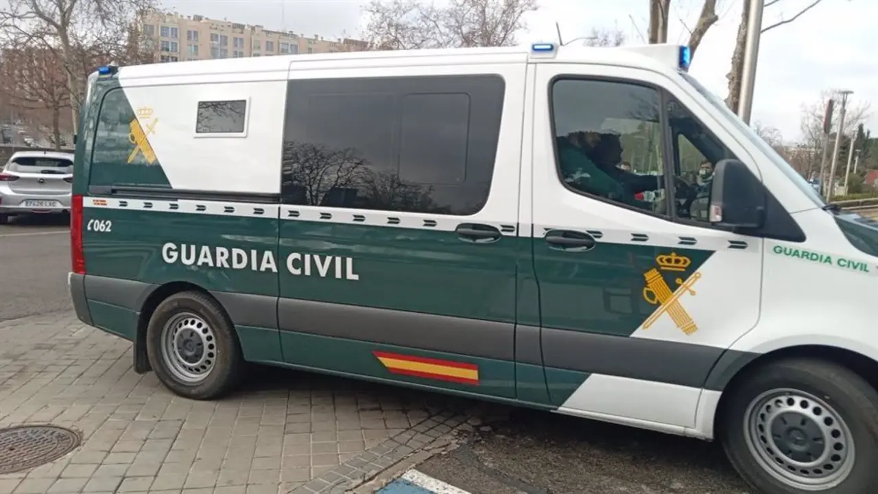 Furgoneta de la Guardia Civil
