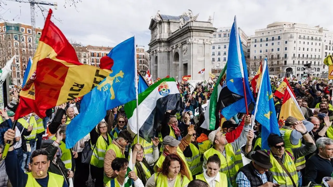 Manifestaci&oacute;n frente a la Puerta de Alcal&aacute;