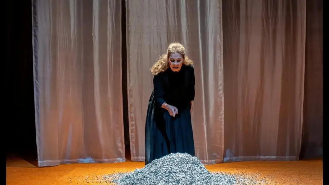 Obra de teatro "Poncia" en el Teatro Municipal de Coslada